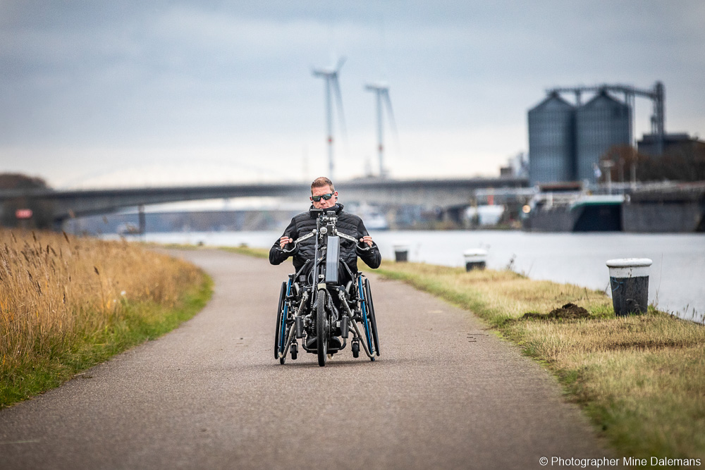 Sven with his Stricker Neodrives, cycling along the river.